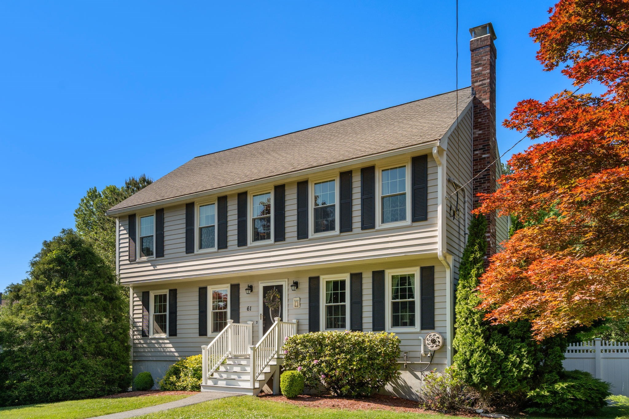 61 Regina S Dr, Tewksbury, MA 01876