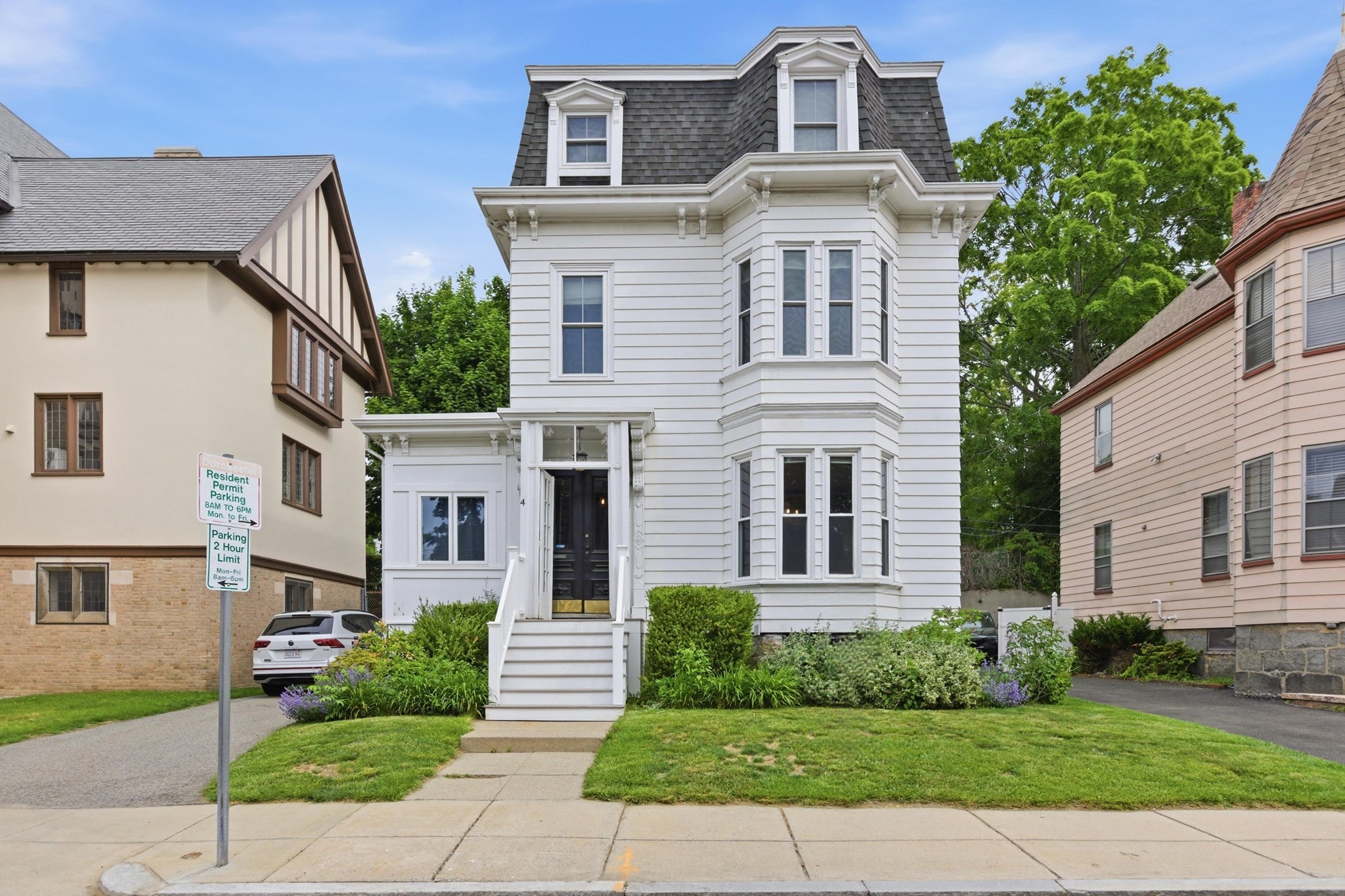 4 Lombard St, Dorchester, Boston, MA 02124