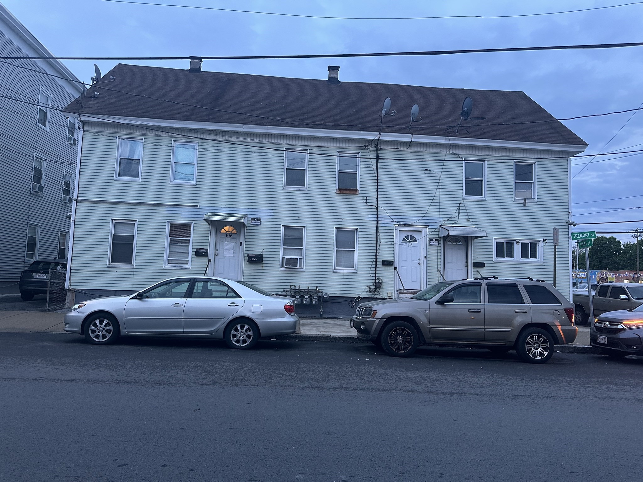 106 Tremont St, Lawrence, MA 01841