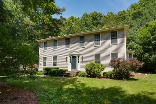 16 Beaverbrook Road Unit 53, Norfolk, MA 02056