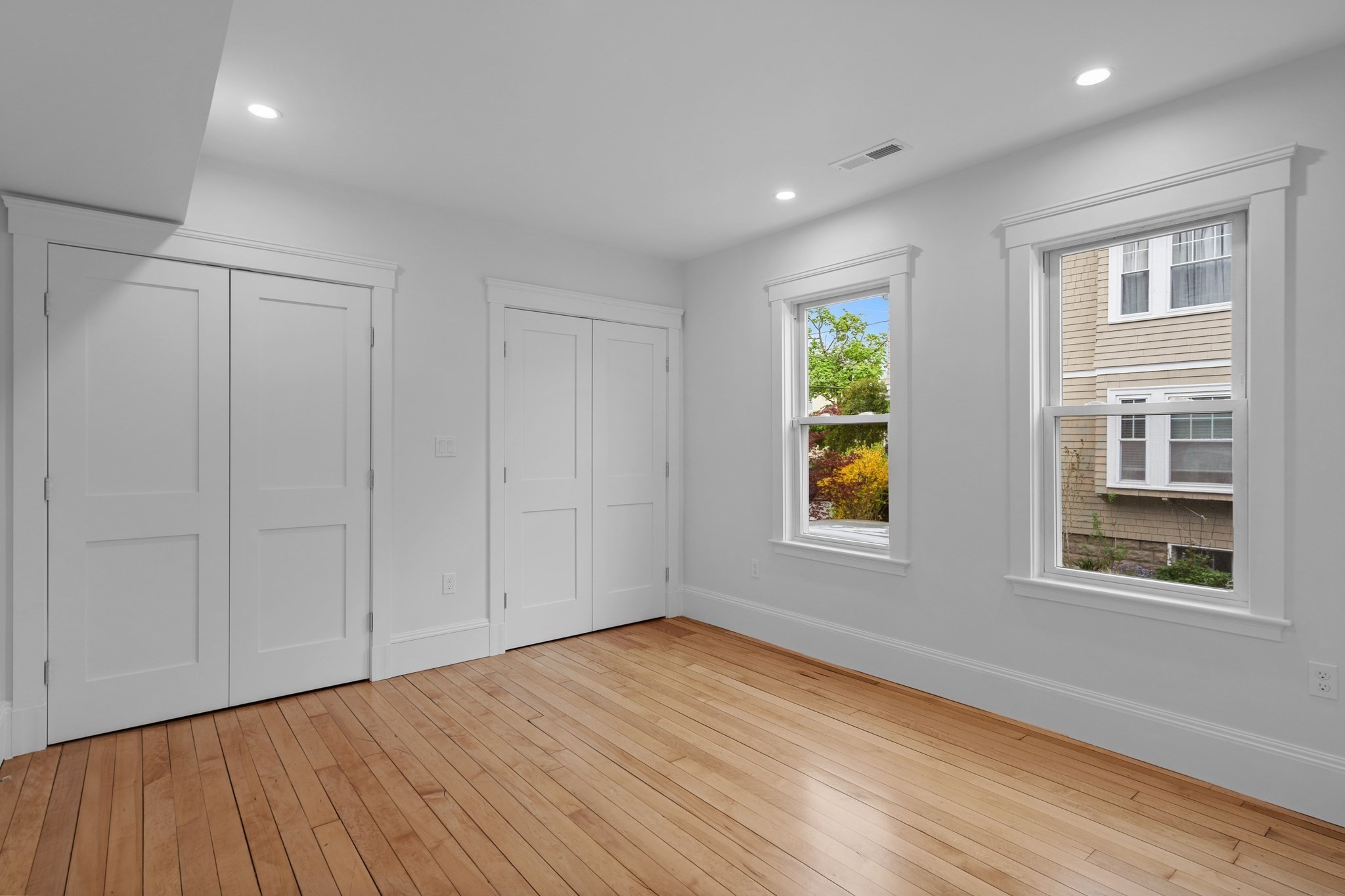 33 Farragut Ave, Medford, MA 02155 - Image 10