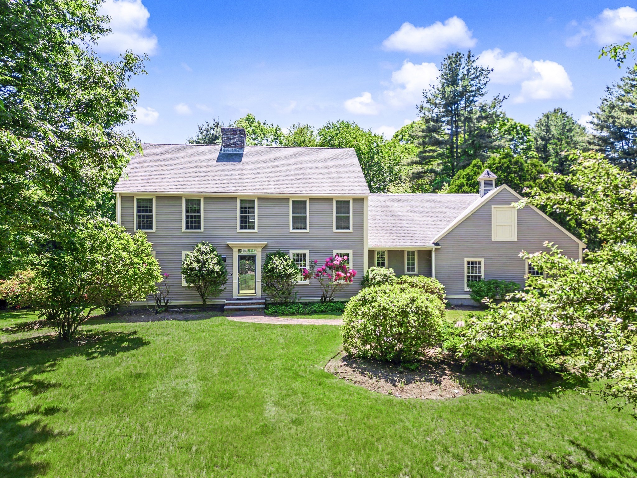 6 N Mill St, Hopkinton, MA 01748