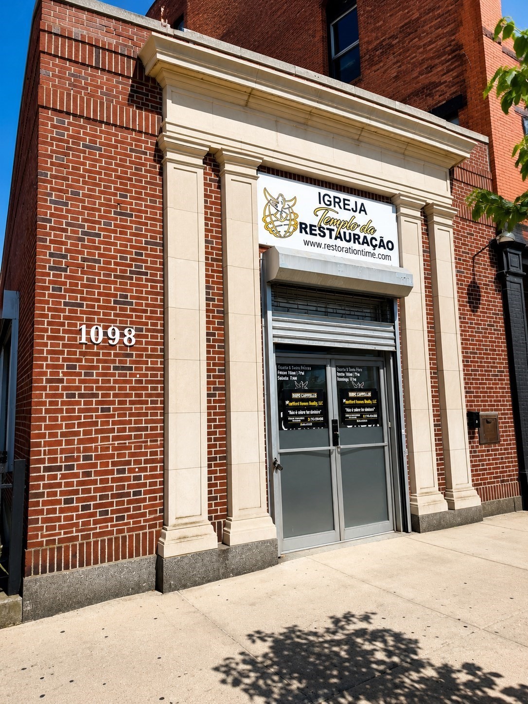 1098 Main St, Brockton, MA 02301
