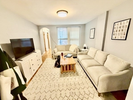 109 Salem, Apt 2