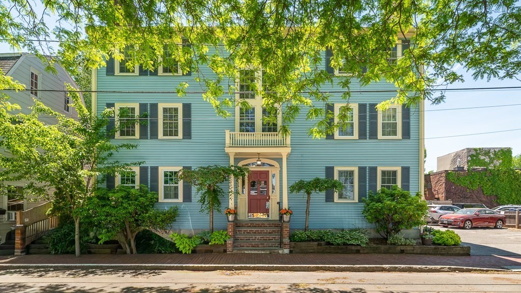 6 Temple Street Unit 3, Newburyport, MA 01950