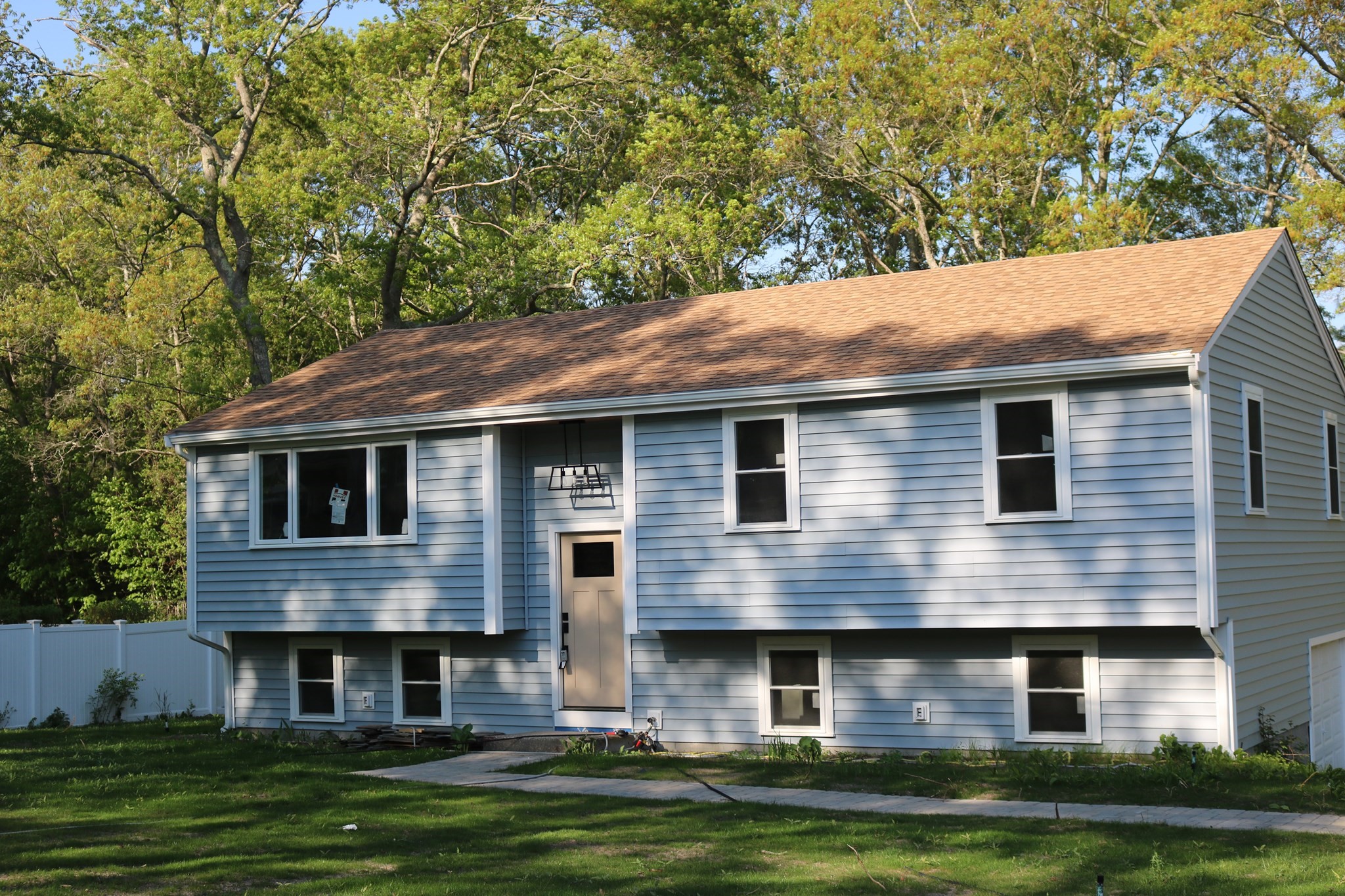 12 Flintlocke Dr, Plymouth, MA 02360