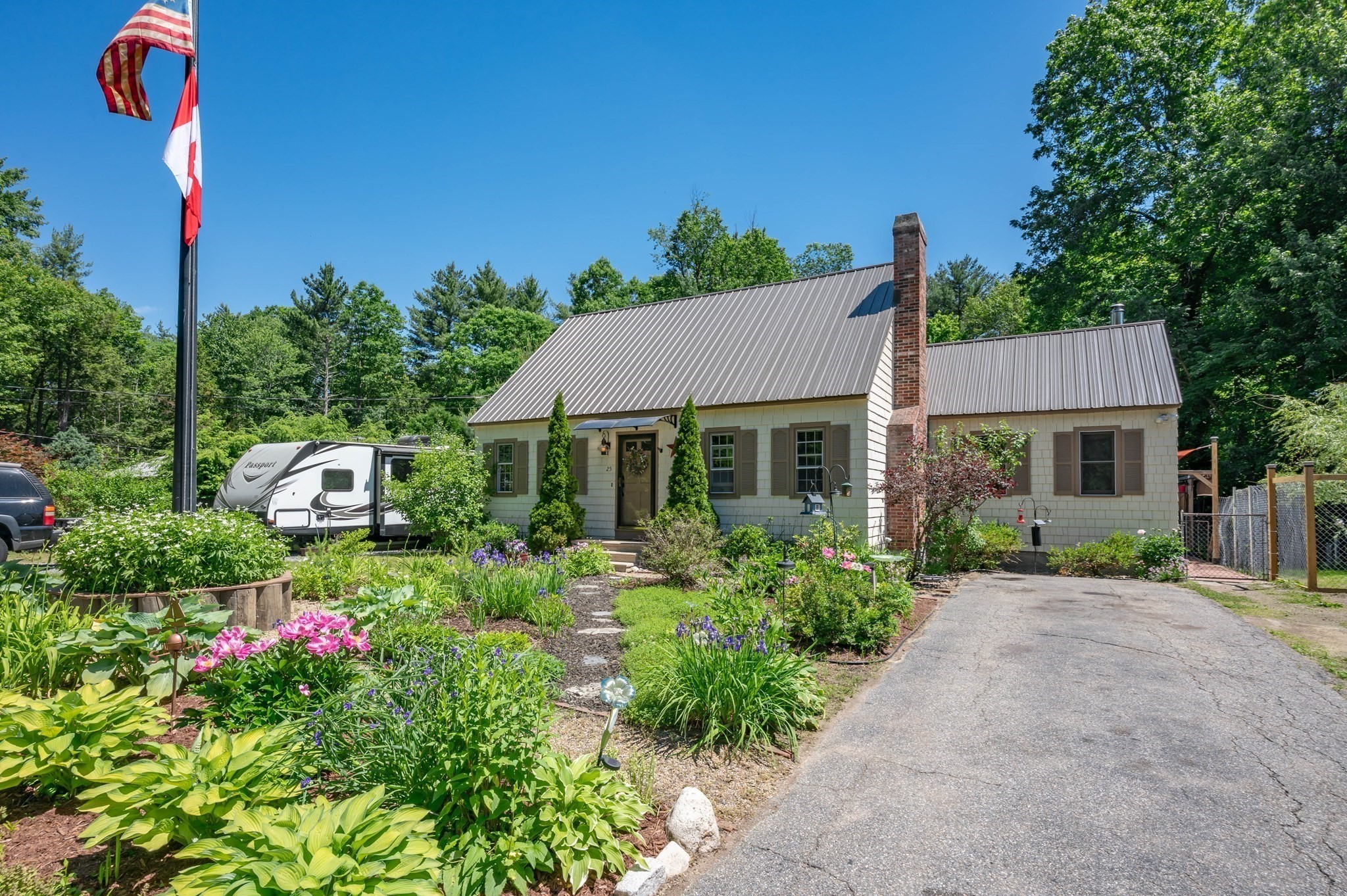 25 Hickory Drive, Townsend, MA 01469