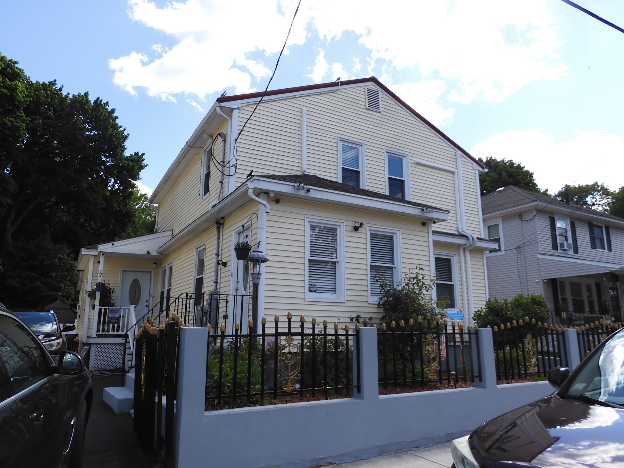 194 Oakland Ave, Methuen, MA 01844