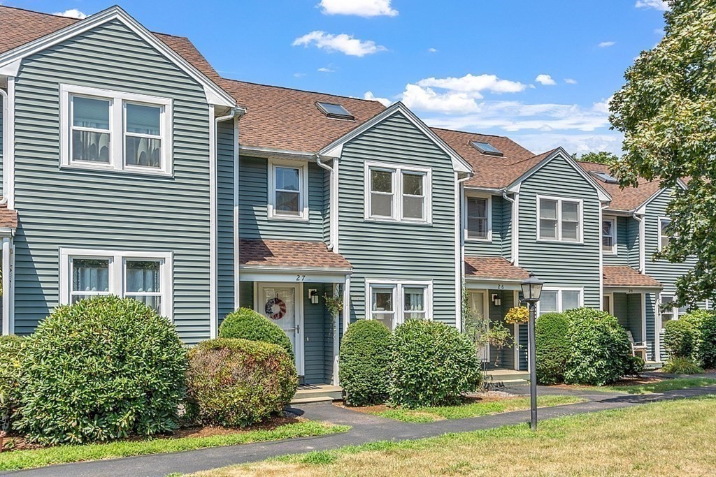 551 Hildreth St Unit 27, Dracut, MA 01826