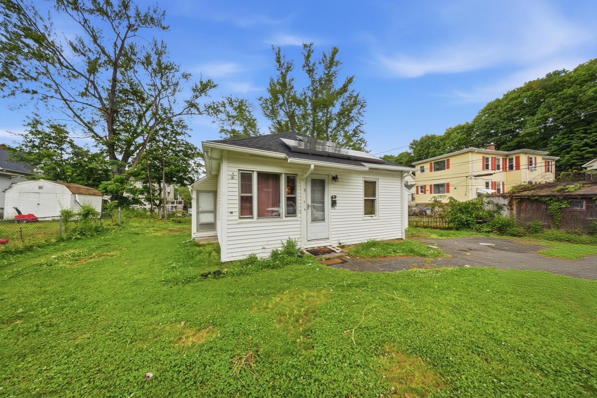 3 Brief St, Worcester, MA 01604