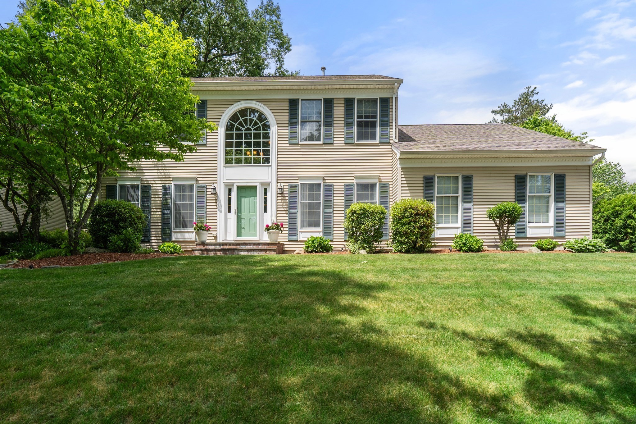 15 Winthrop Dr., Franklin, MA 02038