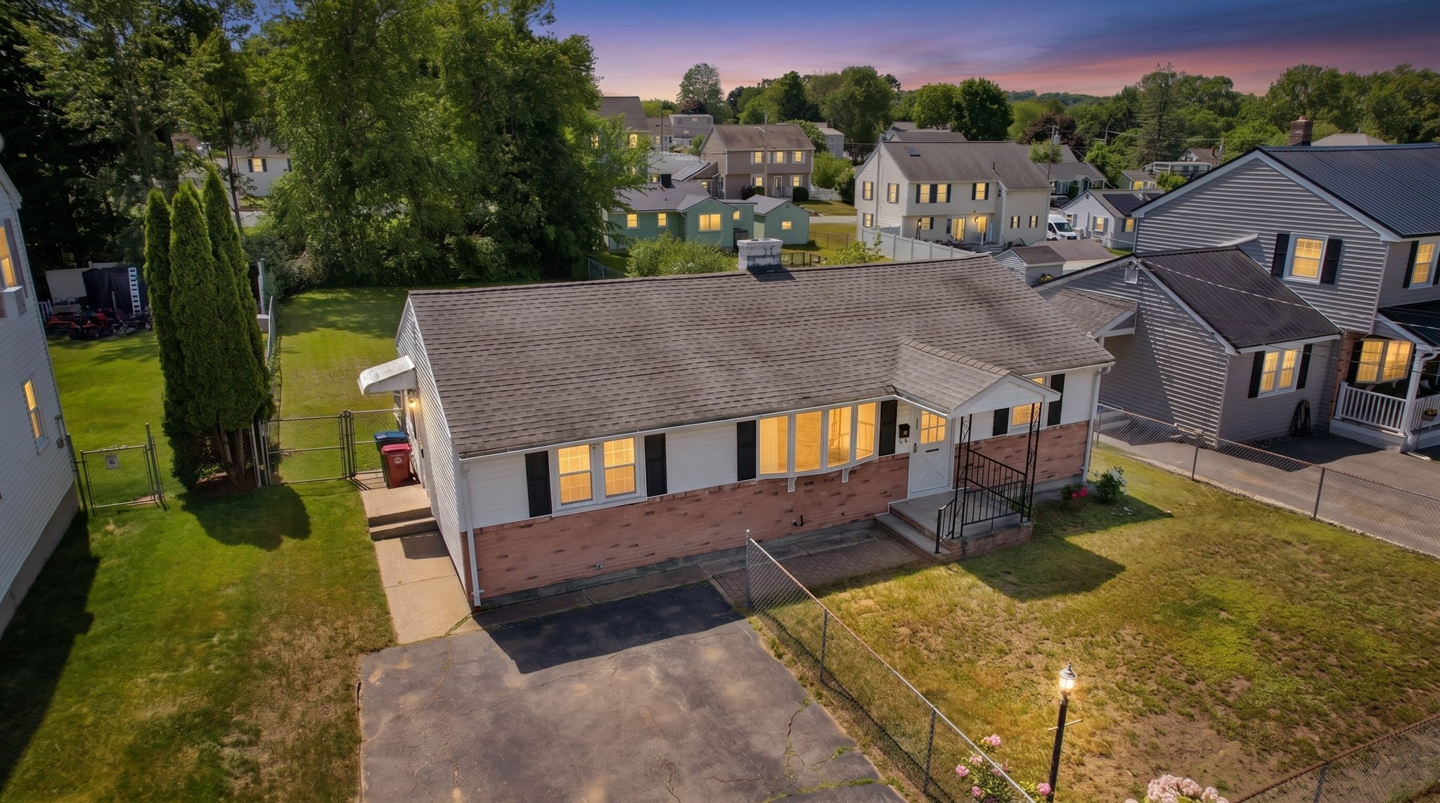 160 Burnham Road, Lowell, MA 01852
