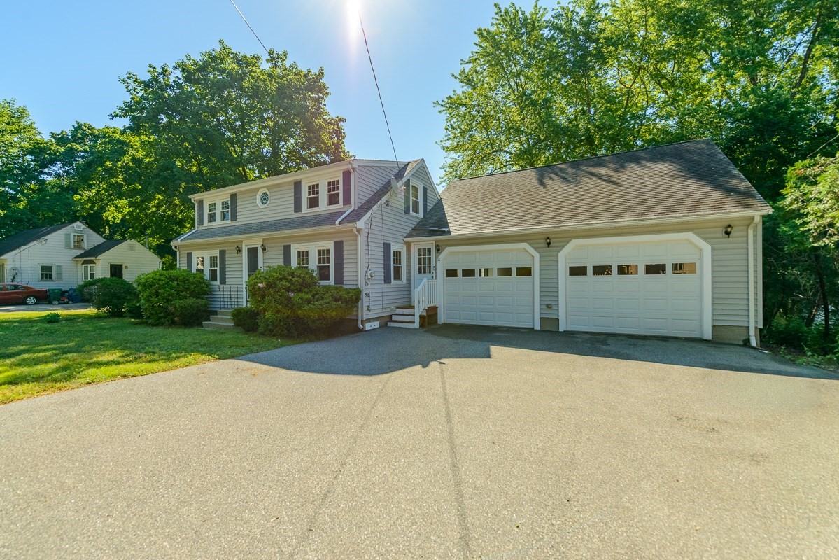 16 Rangeway Rd, Billerica, MA 01862
