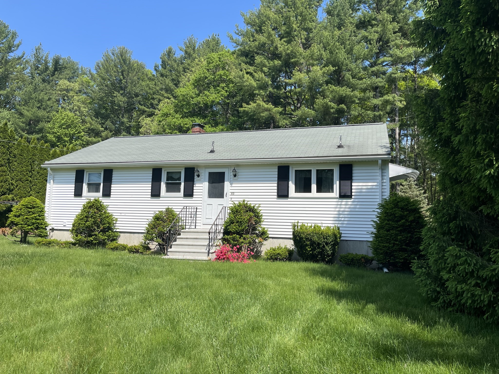 113 Hazel, Uxbridge, MA 01569
