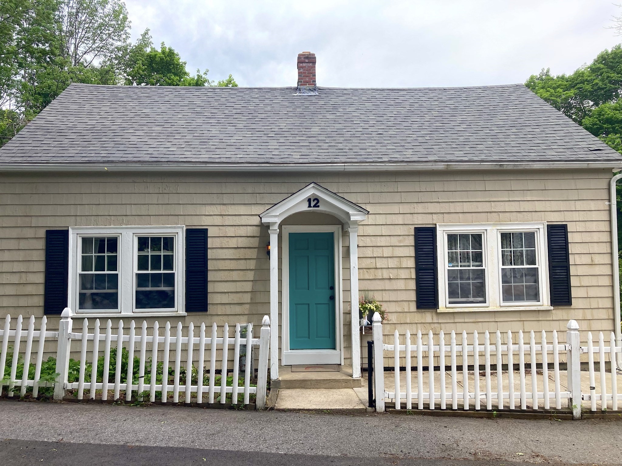 12 Denny Pl, Leicester, MA 01542 - Image 3
