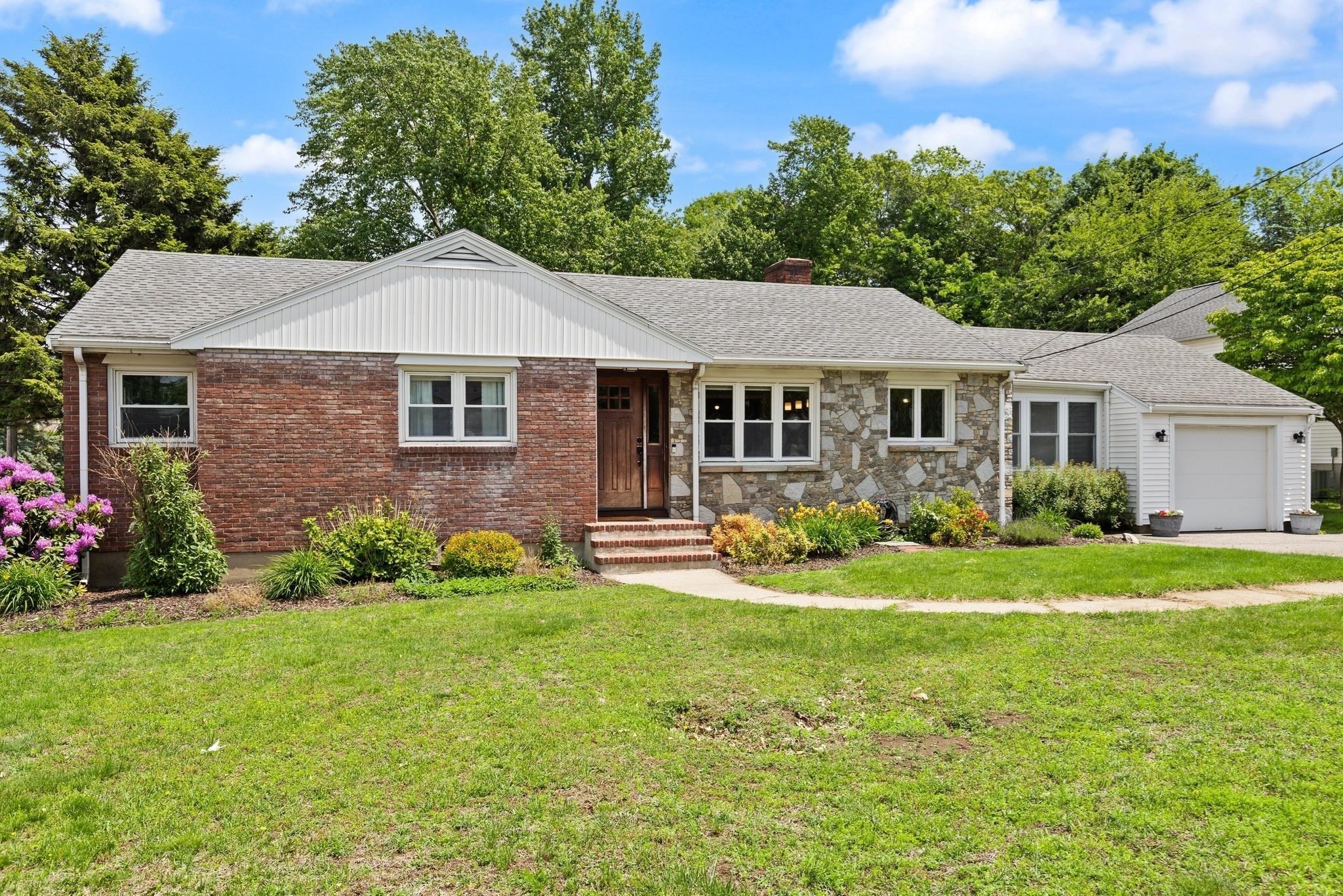 178 Webster St, Needham, MA 02494