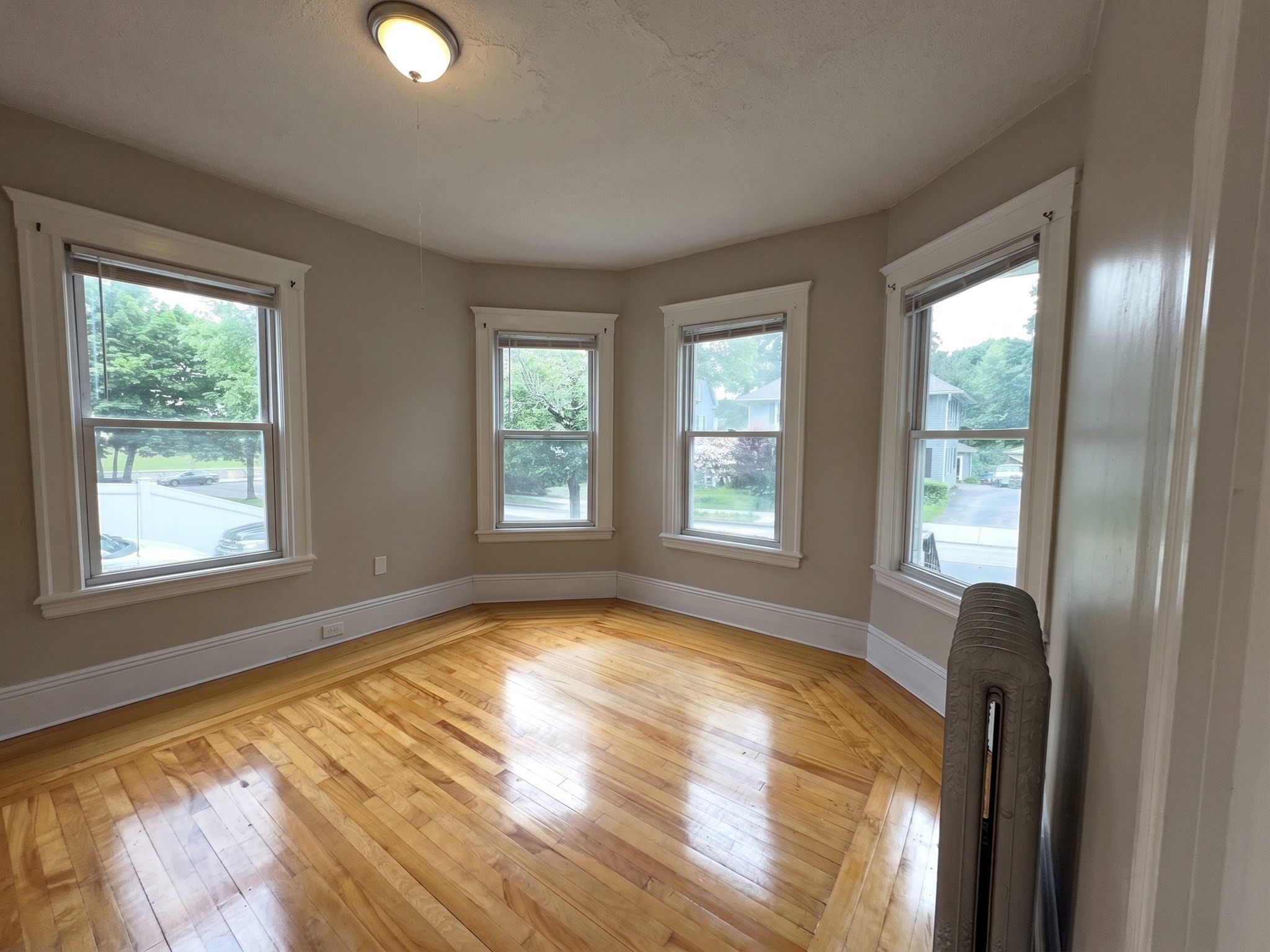 2 Haviland St, Worcester, MA 01602 - Image 6