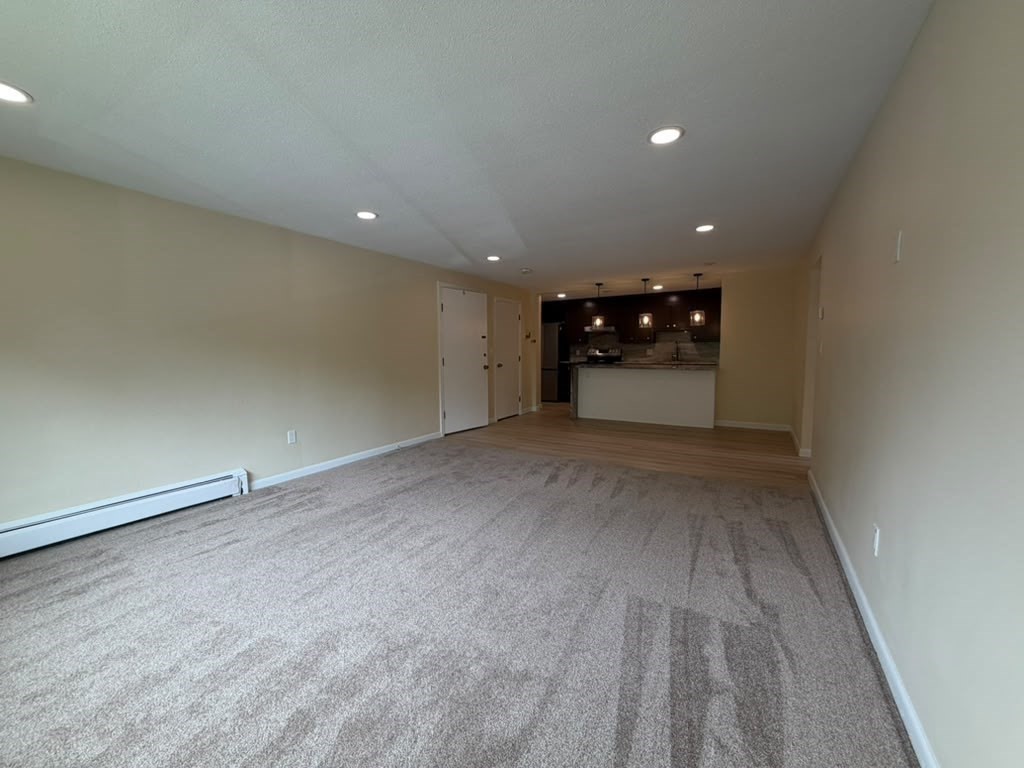 12 Hallmark Gardens Unit 7, Burlington, MA 01803 - Image 11