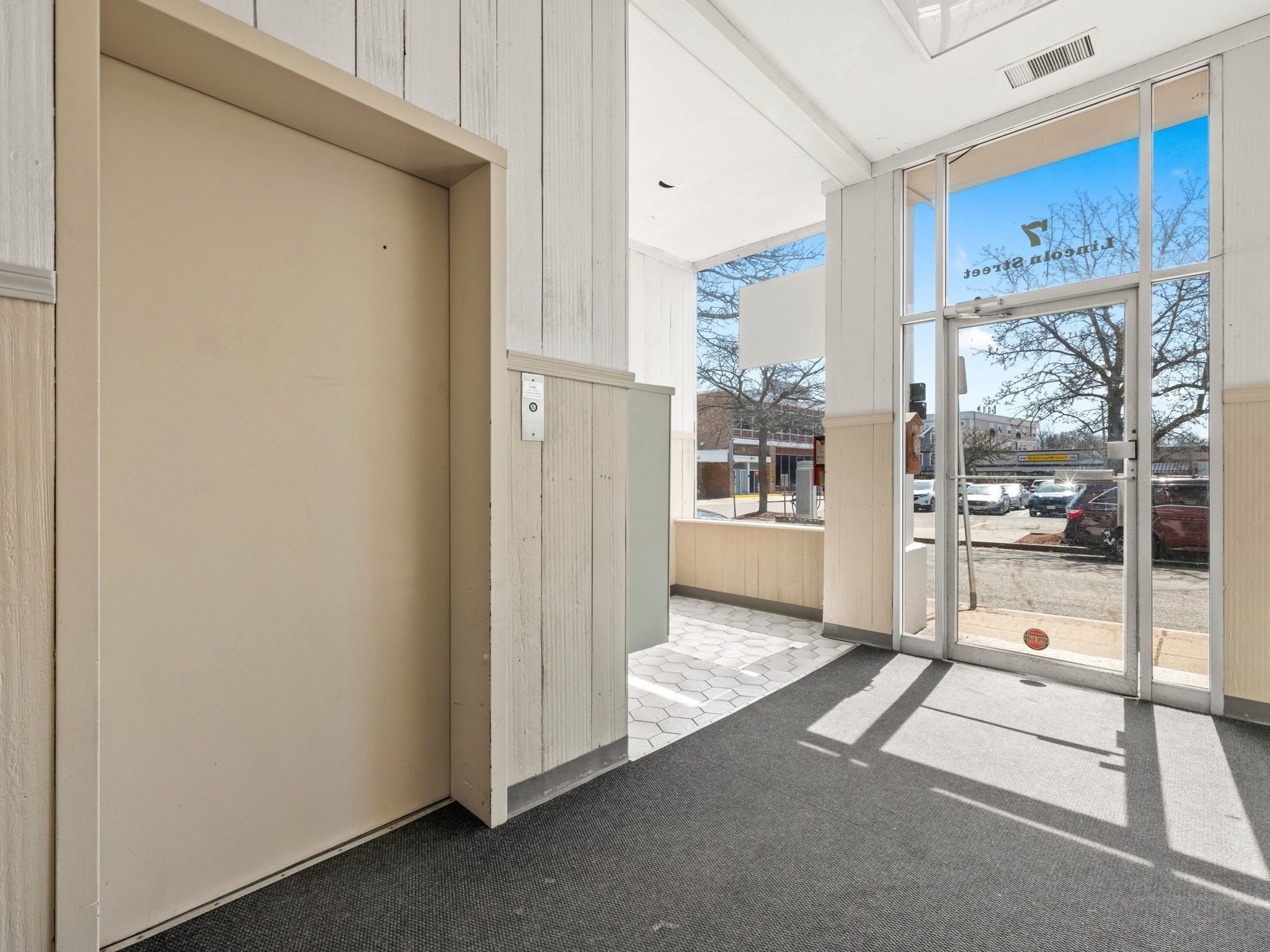 7 Lincoln Street Unit 206, Wakefield, MA 01880 - Image 3