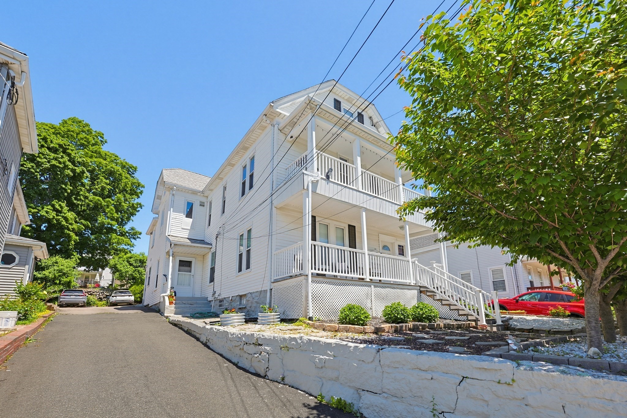 72 Dysart St, Quincy, MA 02169