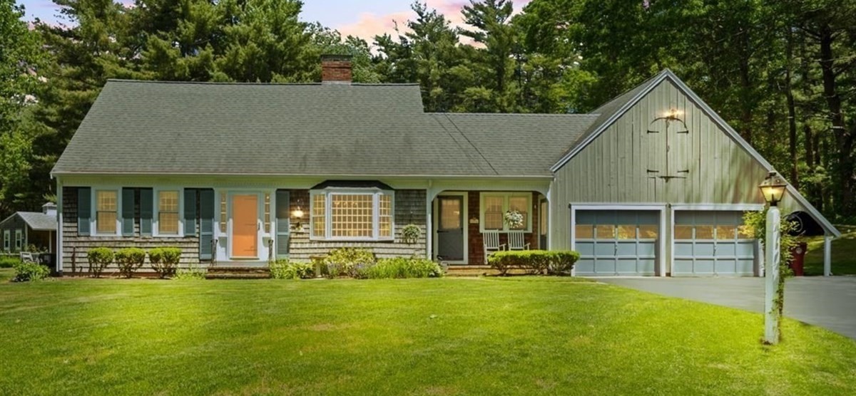 71 E Main St, Middleboro, MA 02346