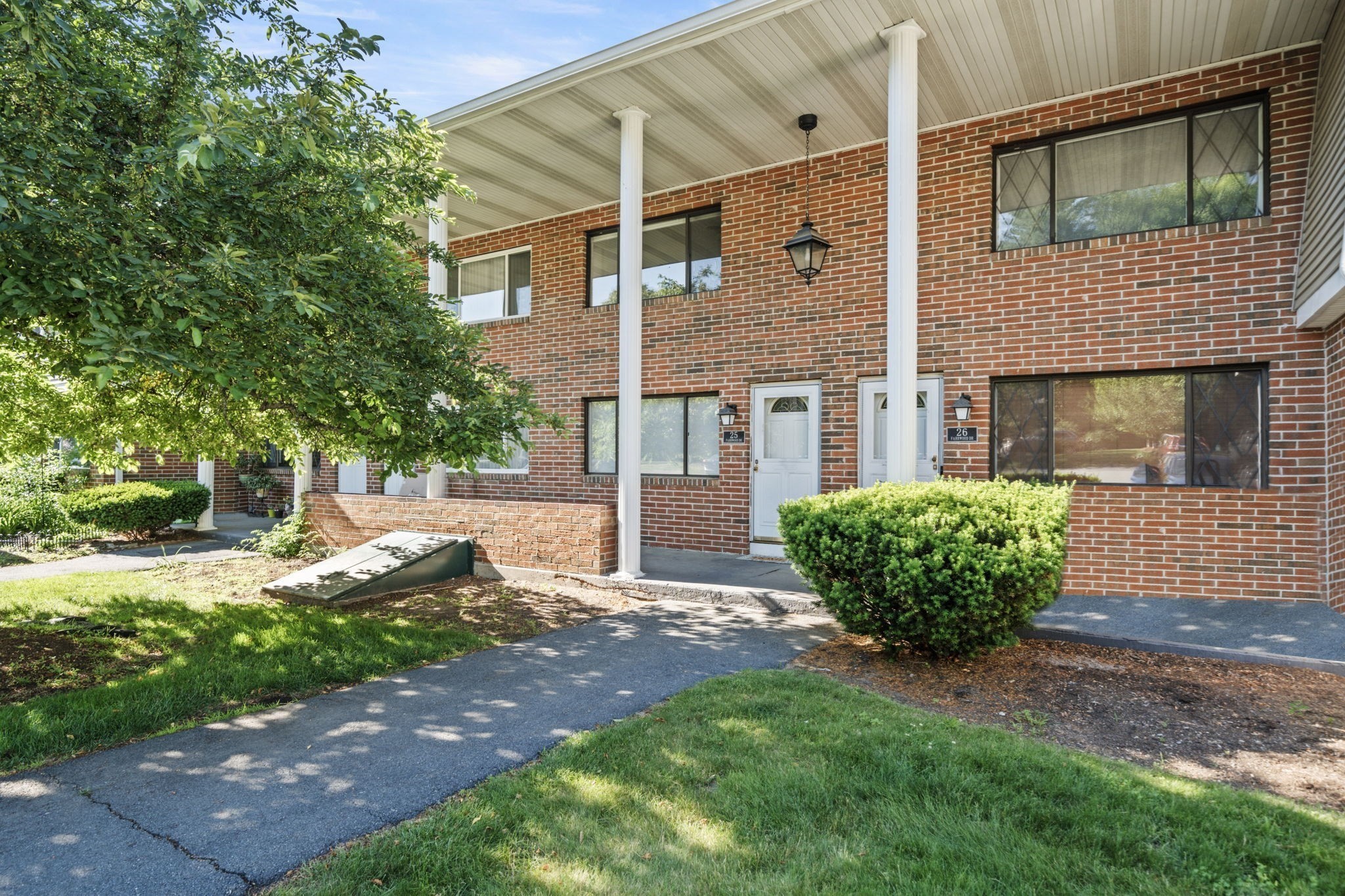 25 Farrwood Dr Unit 25, Haverhill, MA 01835