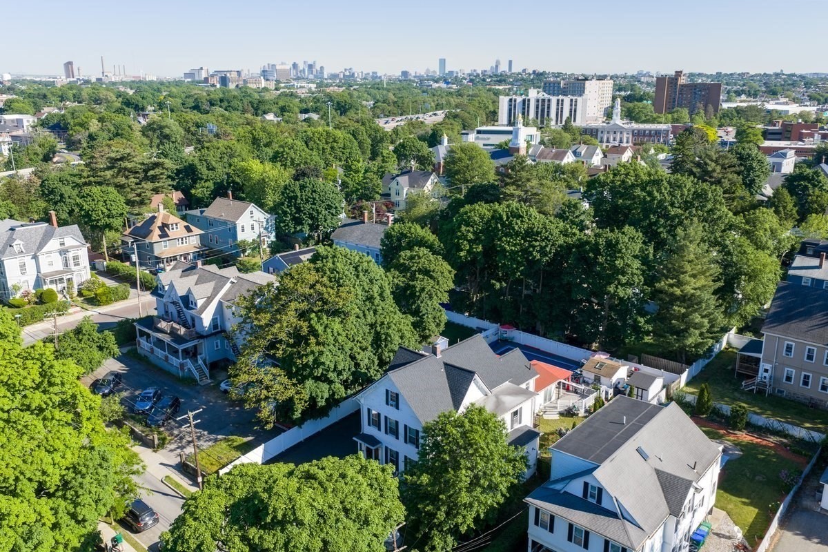 33 Water St, Medford, MA 02155