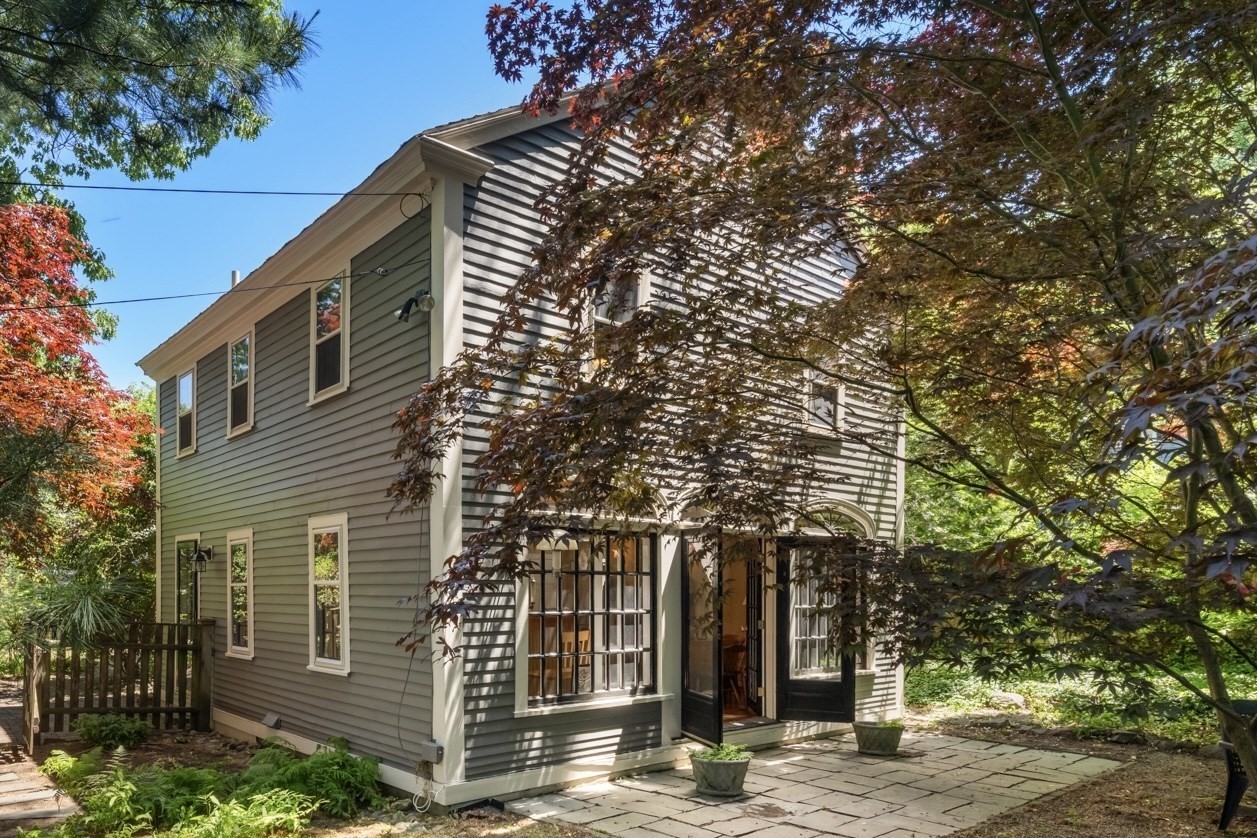18 Summer, Salem, MA 01970