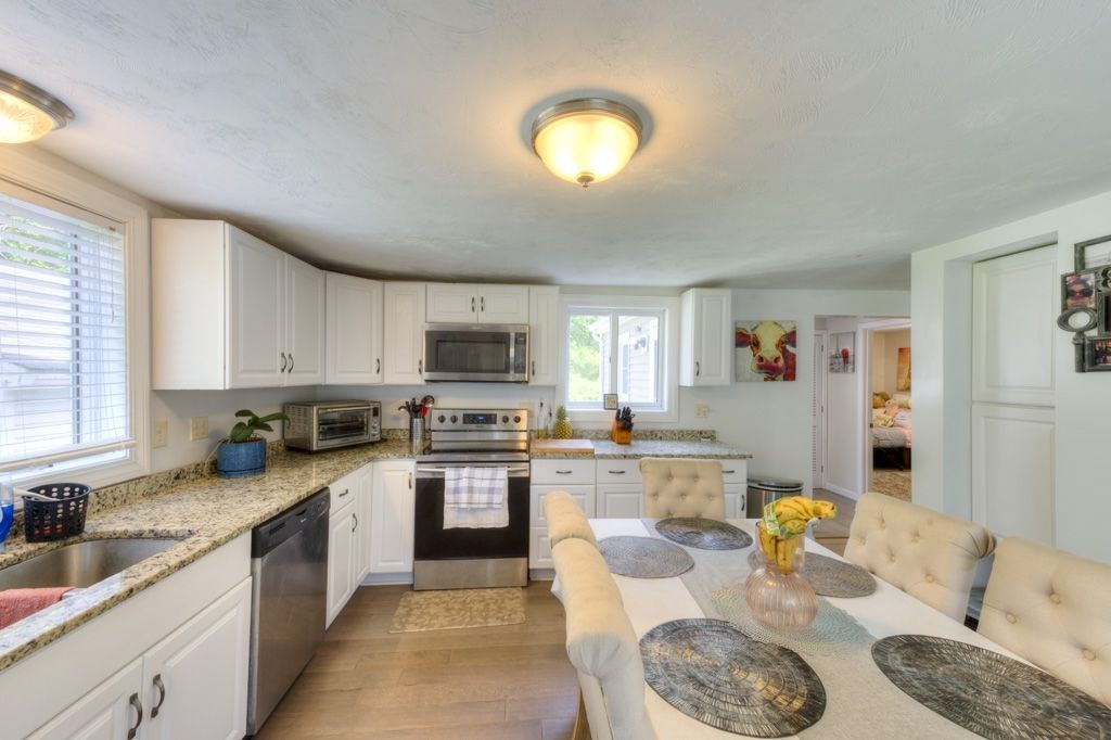 57 Charlton St, Leicester, MA 01542 - Image 12