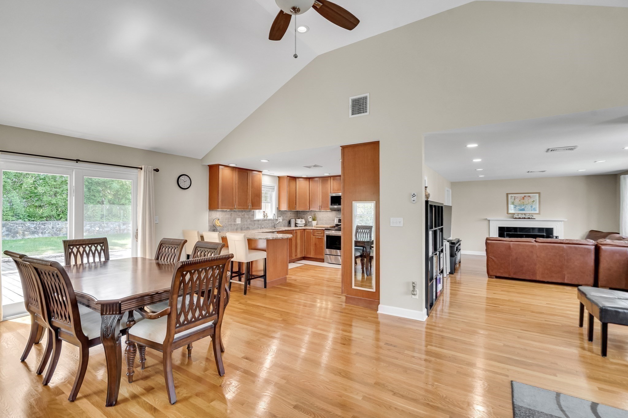 7 Liana, Woburn, MA 01801