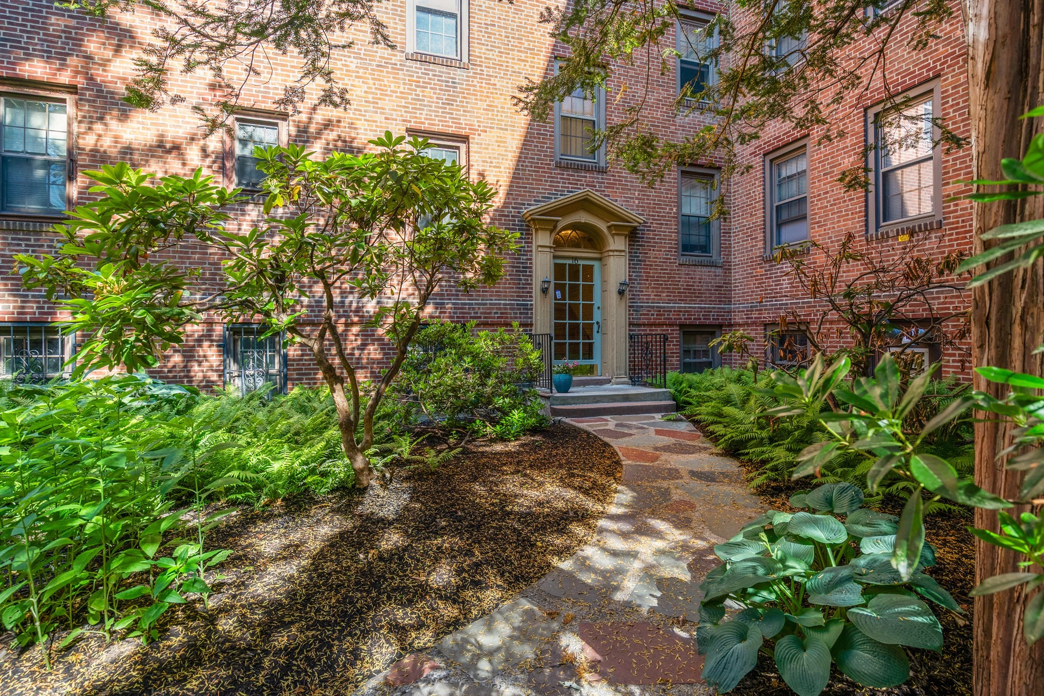 16 Ware Street Unit 31, Cambridge, MA 02138