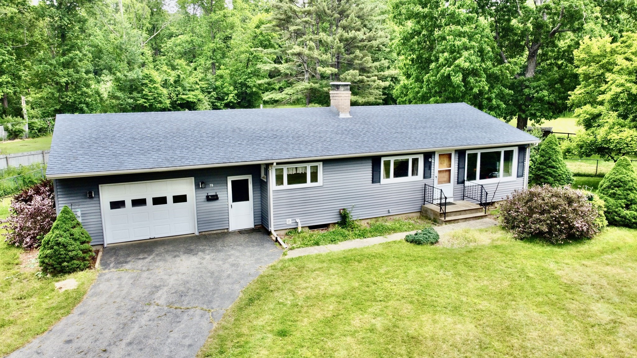 75 Elm St, North Brookfield, MA 01535