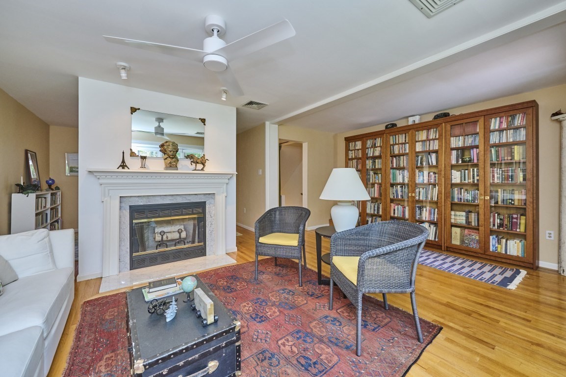 31 Angela Lane Unit 31, Watertown, MA 02472