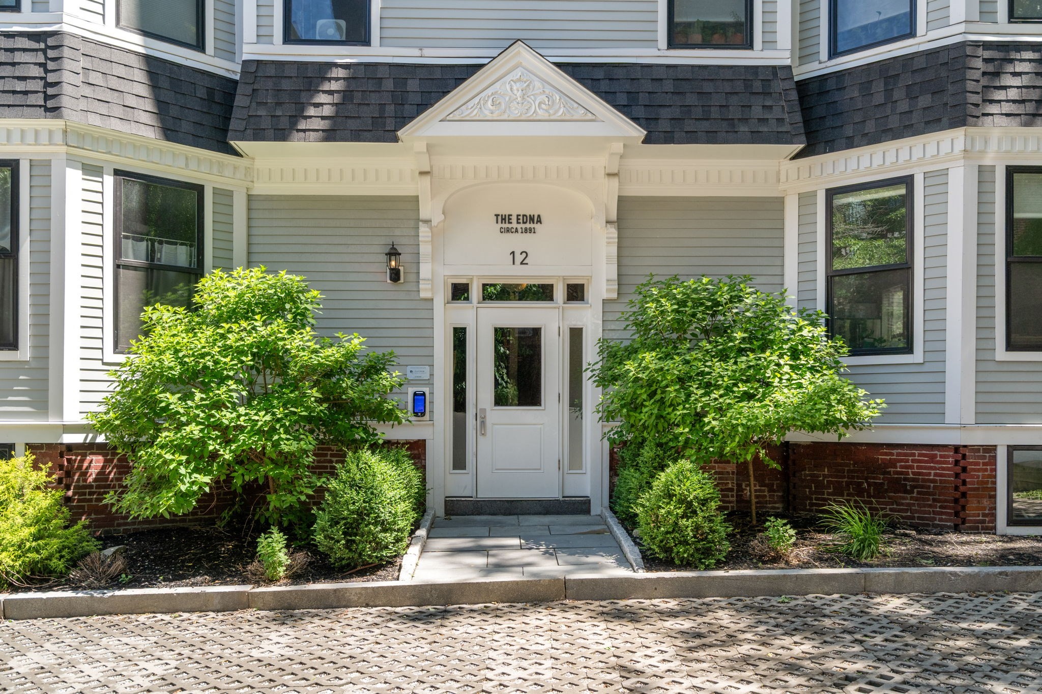 12 Arnold Circle Unit 3, Cambridge, MA 02139