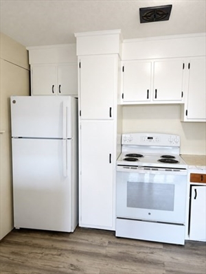 685 Moody Street, Apt 11