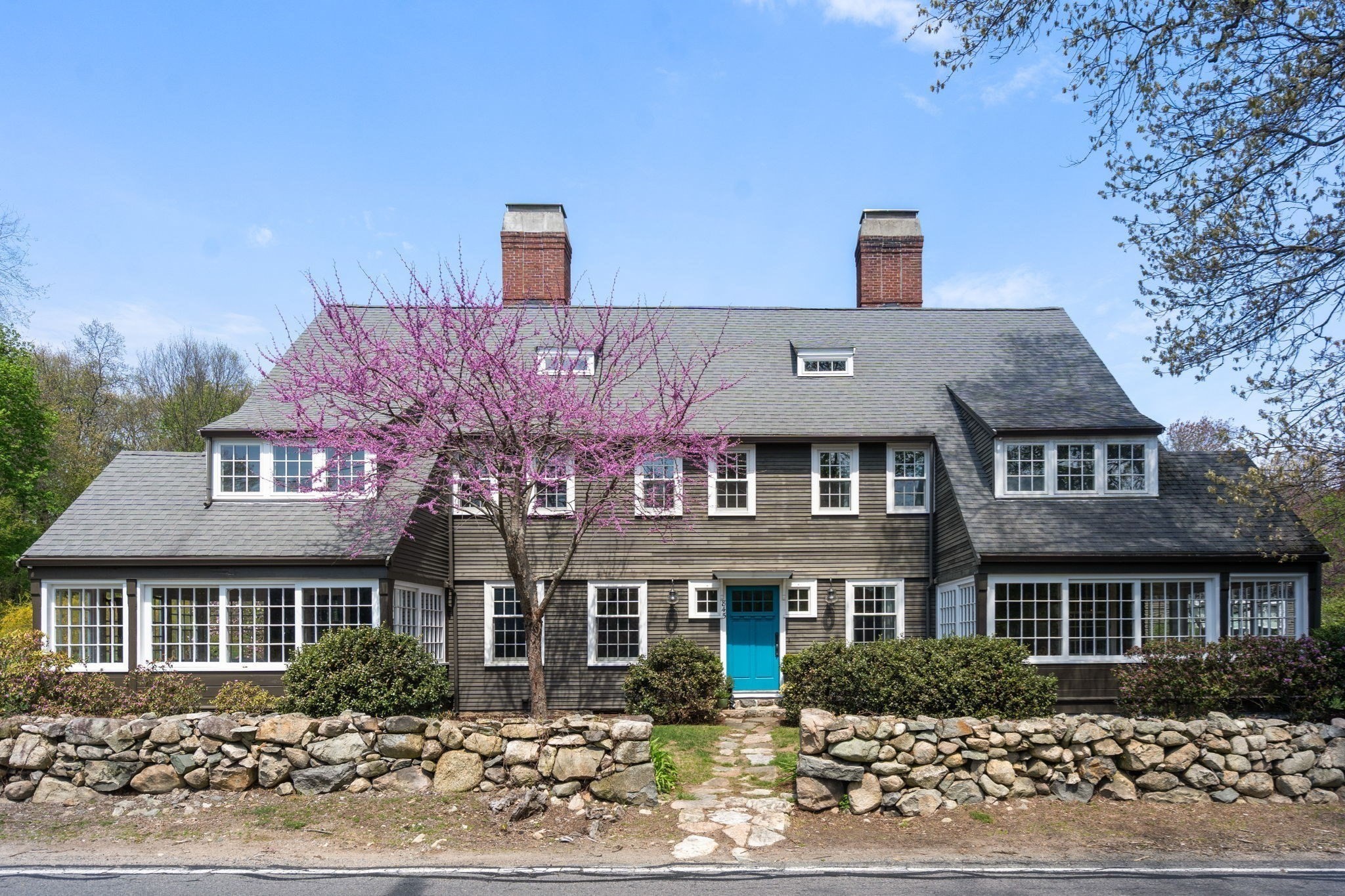 845 North, Walpole, MA 02081