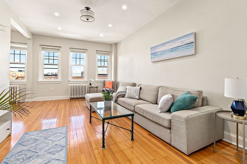 8 Chiswick Rd Unit 31, Boston College, Boston, MA 02135