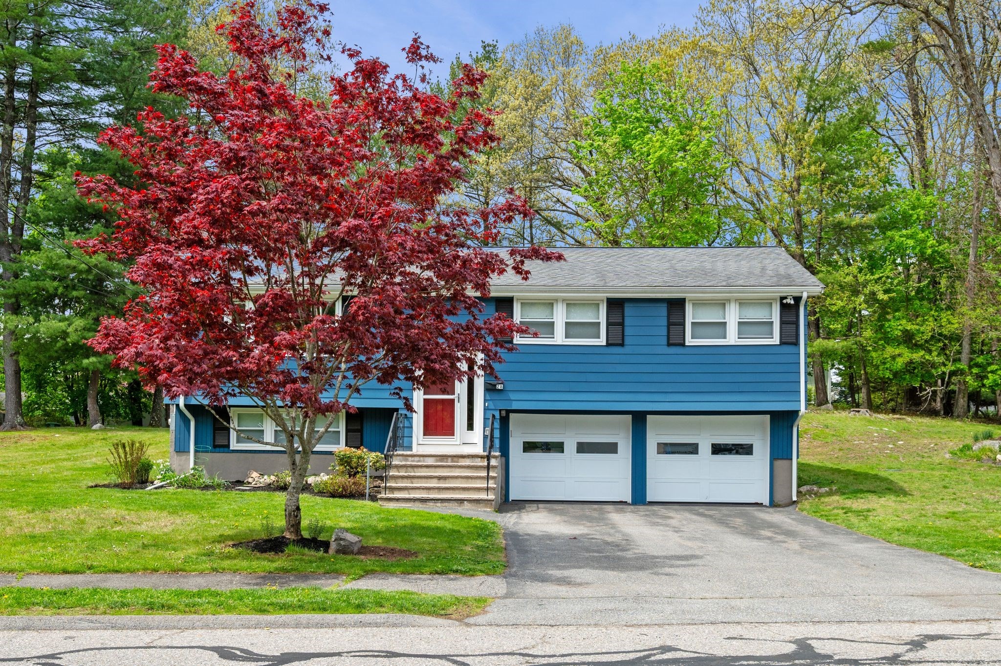 28 Orchard Dr, North Reading, MA 01864