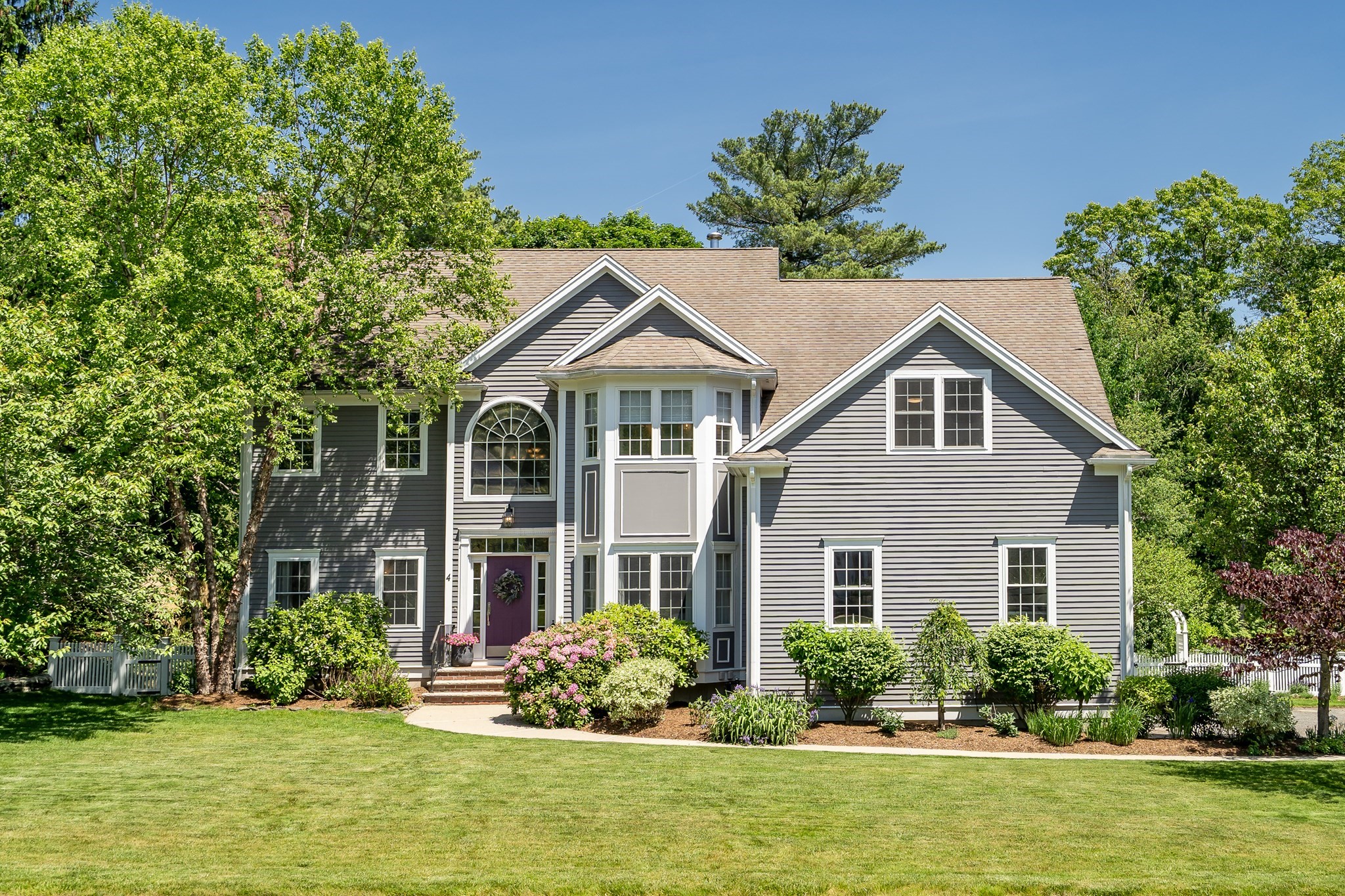 4 Carter Dr, Natick, MA 01760