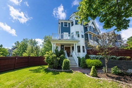 84 Westbourne Terrace Unit 84, Brookline, MA 02446