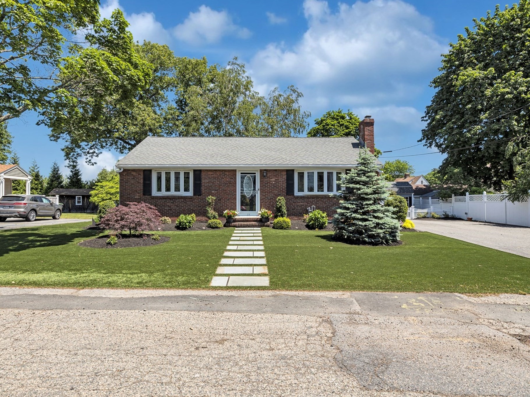 13 Willard St, Dedham, MA 02026