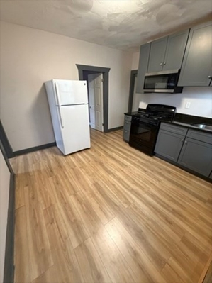 55 Mascot, Apt 1