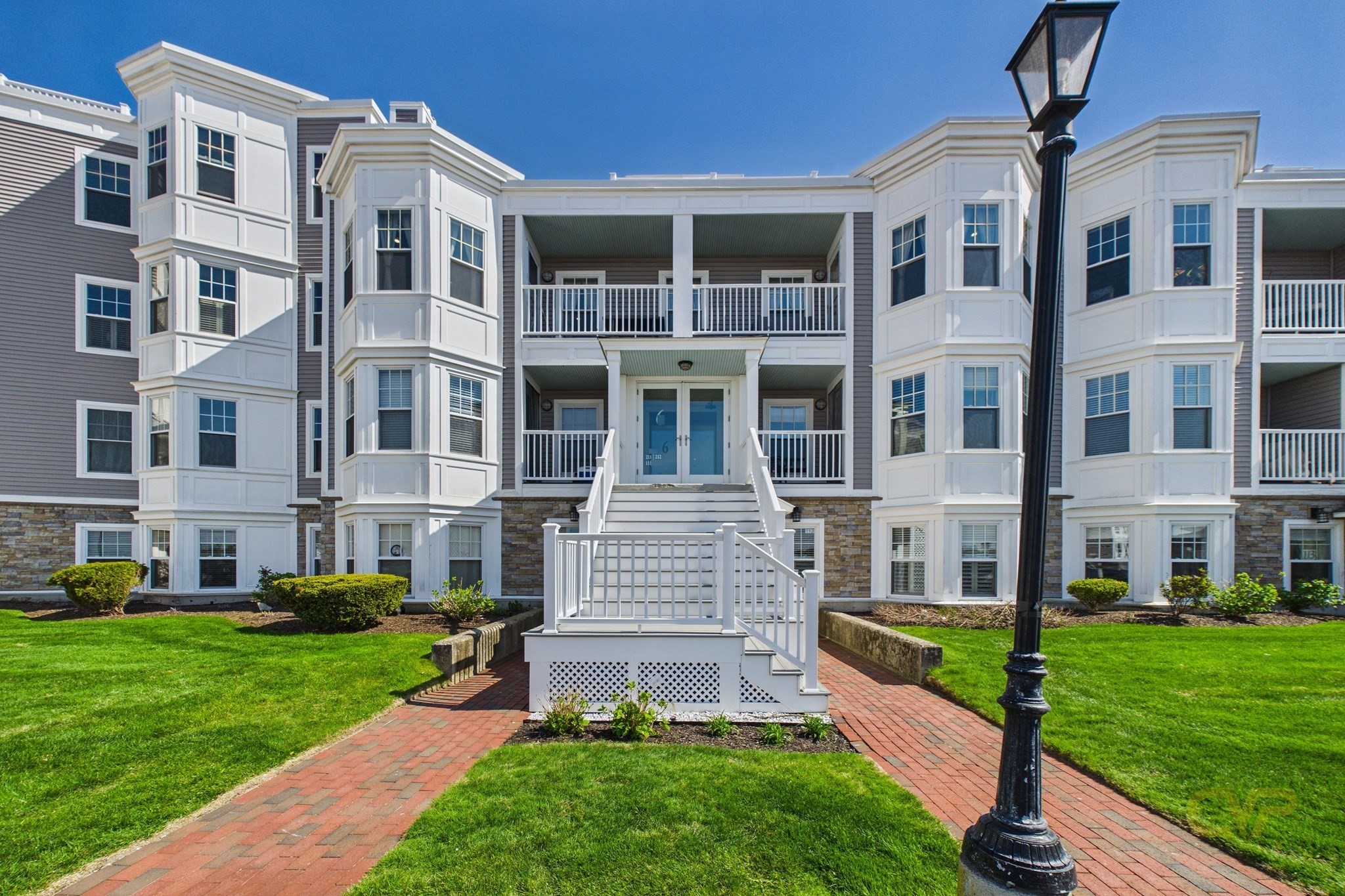 15 Park Ave Unit 211, Hull, MA 02045