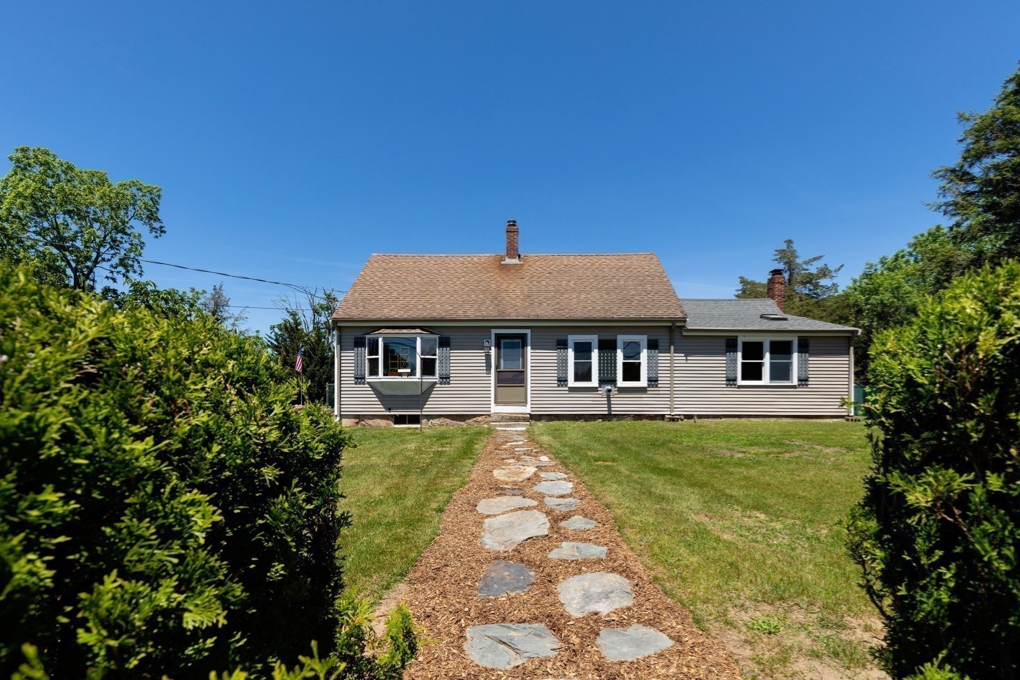 189 Blackmore Pond Rd, Wareham, MA 02576