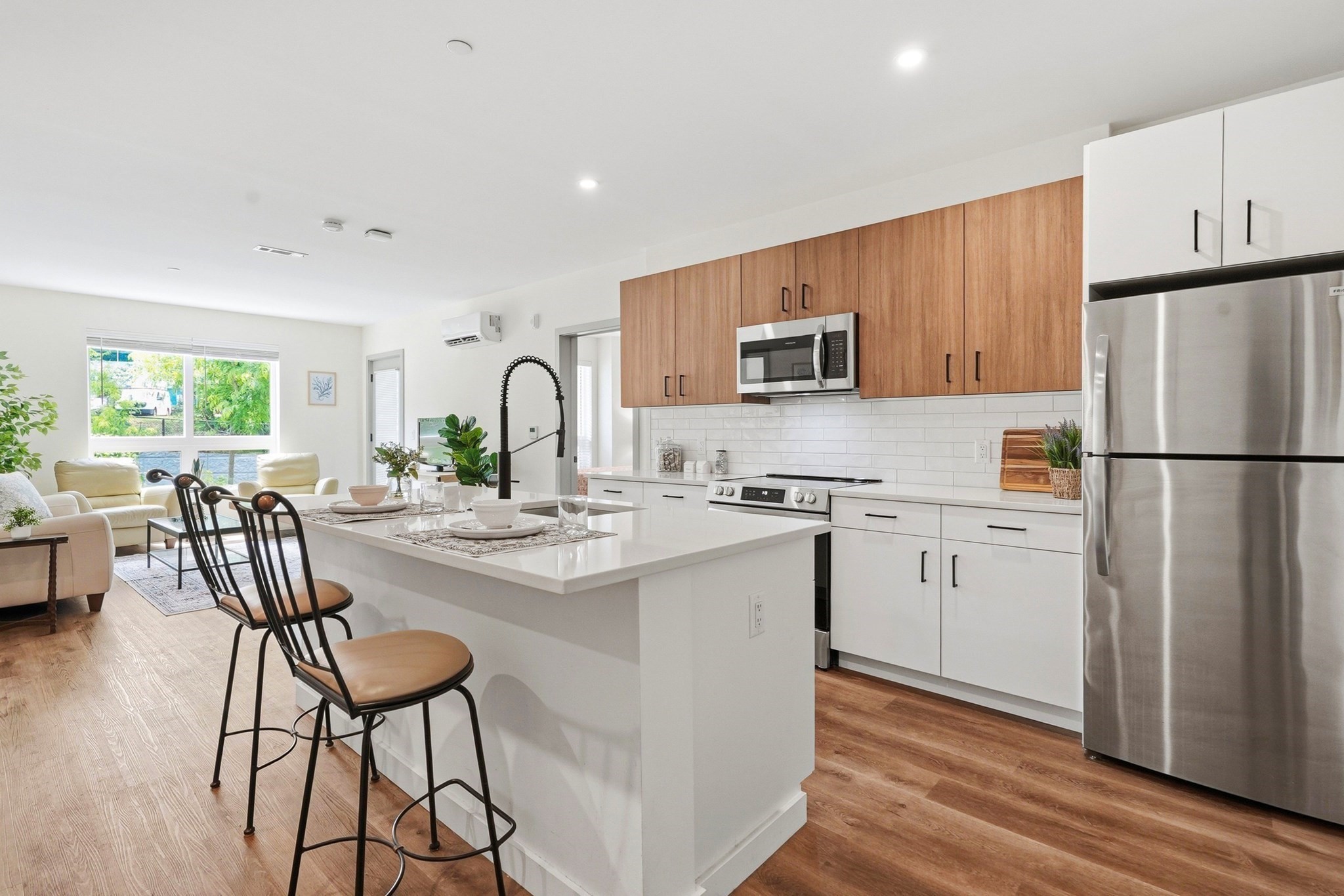 203 Lowell St Unit 103, Wilmington, MA 01887