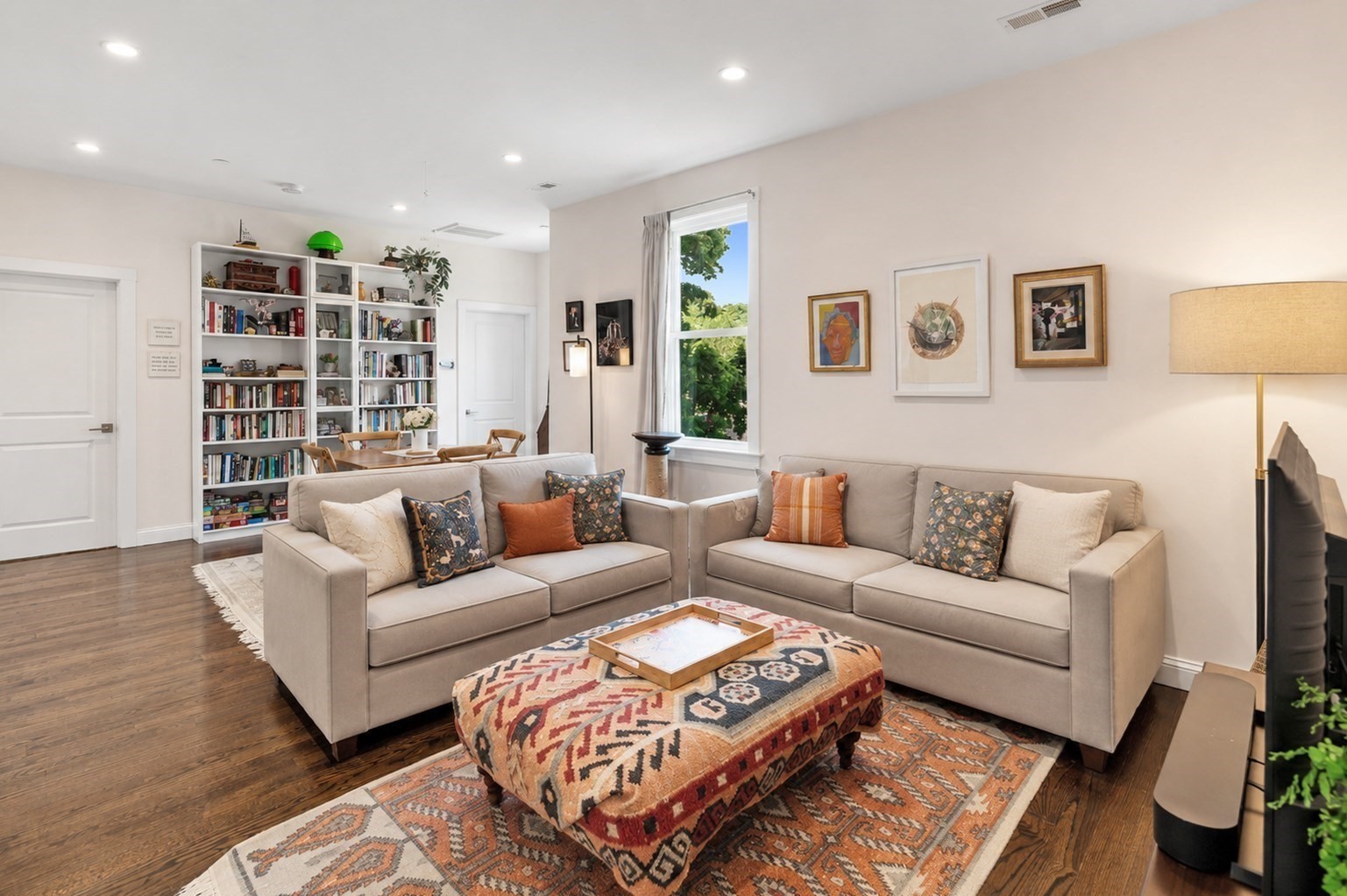 9 Boynton St Unit 3, Jamaica Plain, Boston, MA 02130