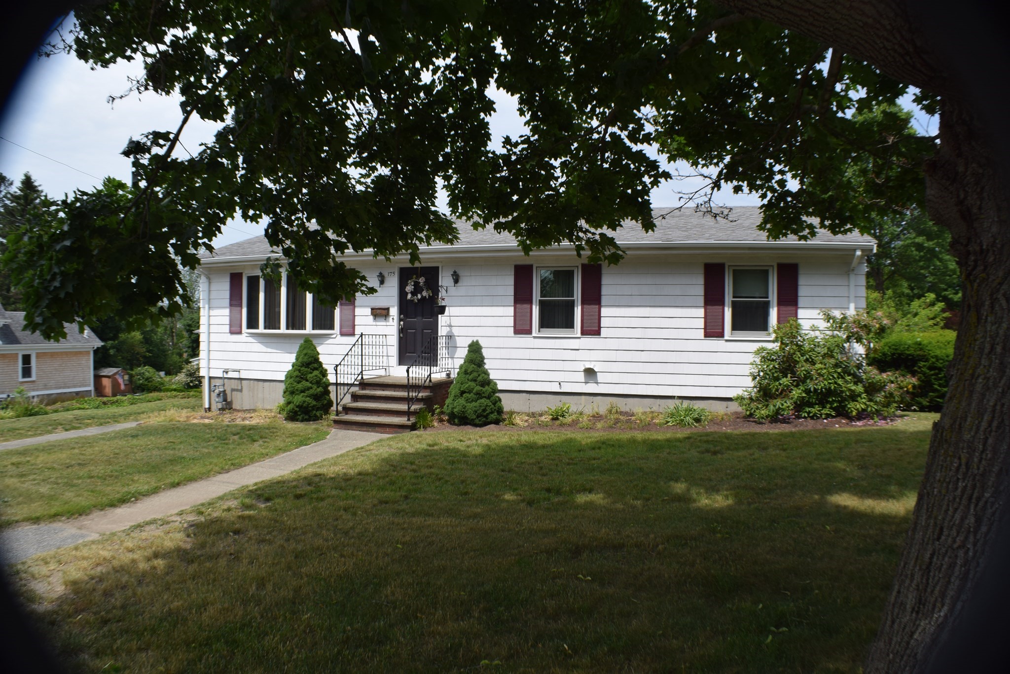175 High St, Somerset, MA 02716