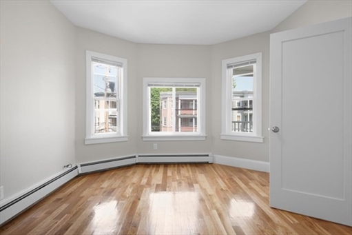 19 Crowell, Apt 2