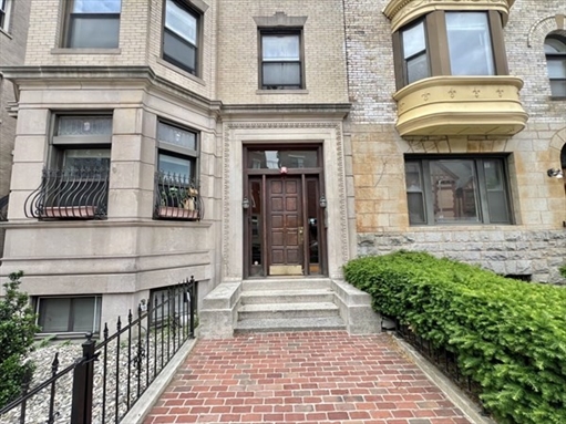 65 Hemenway Street, Apt 3