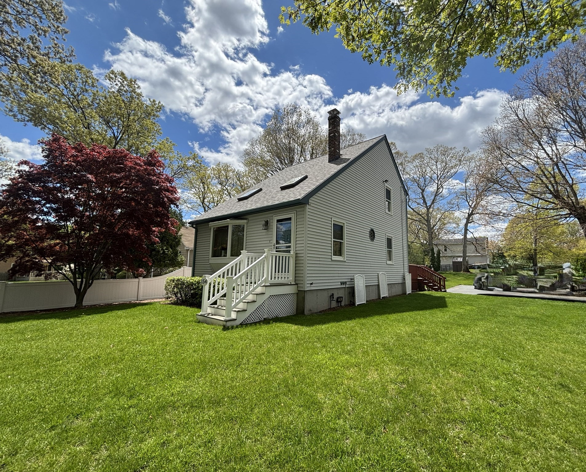 154 Thacher St, Attleboro, MA 02703